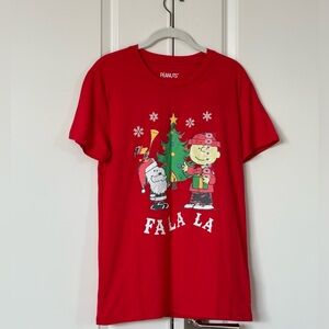 NEW Peanuts Christmas Tree Shirt Adult Size Medium Red T-Shirt Fa La La